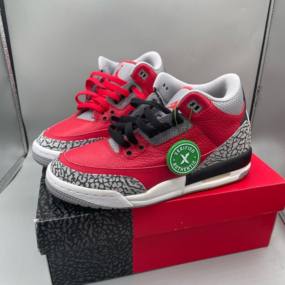 Air jordan red cement 3